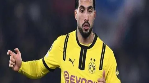 中国男子冰球队亚冬会激战泰国，8-0完胜盛宴精彩瞬间盘点